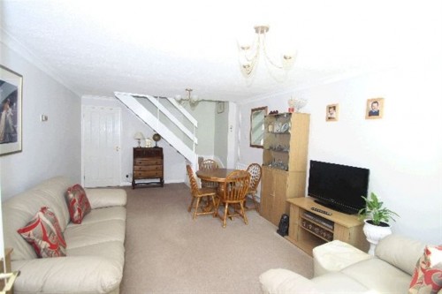 Harkness Close, Bletchley, Milton Keynes - Photo 2