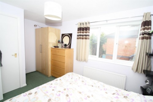 7 Bingham Close bed 1b.JPG
