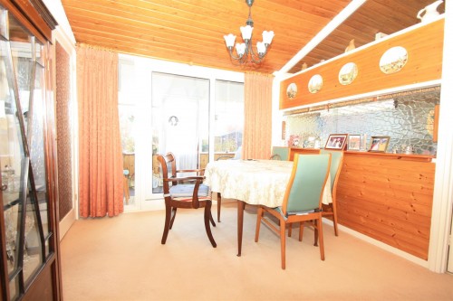 52 Passmore dining room b.JPG