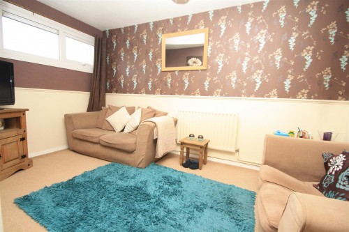 118 Langland Road lounge a.JPG