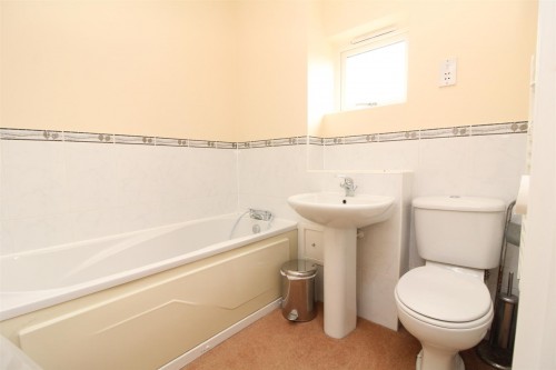 32 East Moor Drive marketing Pics 005.JPG