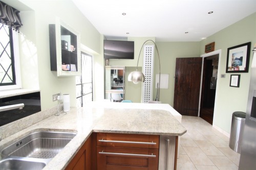 75 Shepherds KB c.JPG 75 Shepherds KB c.JPG