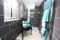 75 Shepherds Ensuite a.JPG