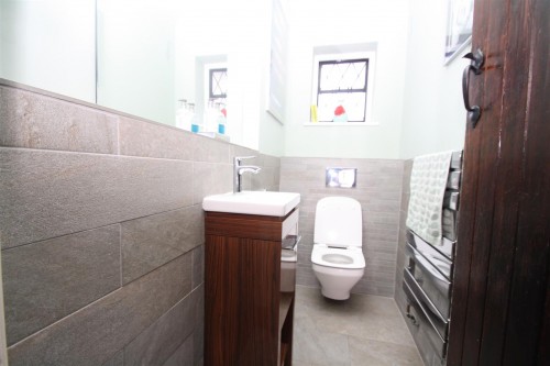 75 Shepherds cloakroom.JPG 75 Shepherds cloakroom.JPG