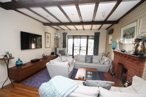 75 Shepherds lounge c.JPG 75 Shepherds lounge c.JPG