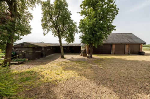 Thornton Road, Nash, Milton Keynes - Photo 48