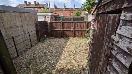 Garden 2.jpg Garden 2.jpg