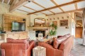 8592365-interior52.jpg