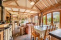 8592365-interior53.jpg