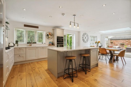 The Wharf, Great Linford, Milton Keynes - Photo 2