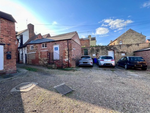 Watling Street East, Towcester - Photo 2 Watling Street East, Towcester - Photo 2