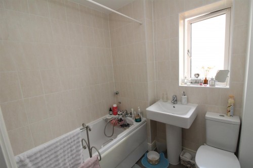 Family Bathroom.JPG