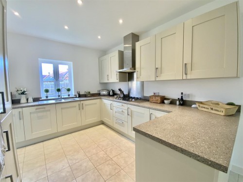 Berrichon Crescent, Whitehouse - Photo 4