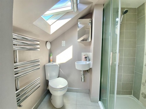 Bedroom 1 - Ensuite