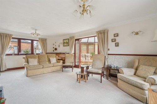 Ashpole Furlong, Loughton, Milton Keynes - Photo 5