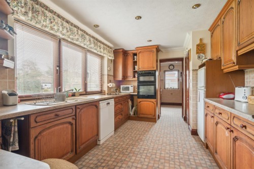 Ashpole Furlong, Loughton, Milton Keynes - Photo 8