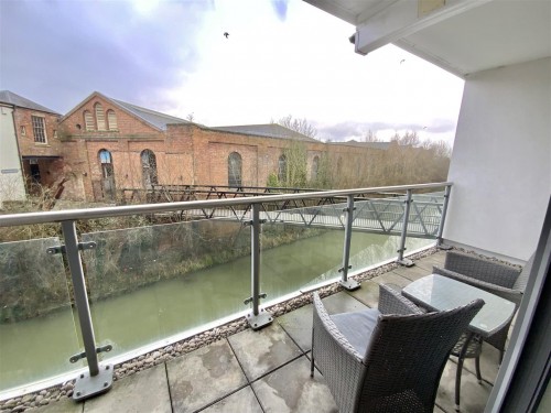 Lonsdale, Wolverton, Milton Keynes - Photo 11