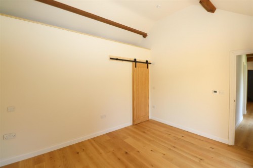 Vicarage Road, Bradwell Village, Milton Keynes - Photo 13