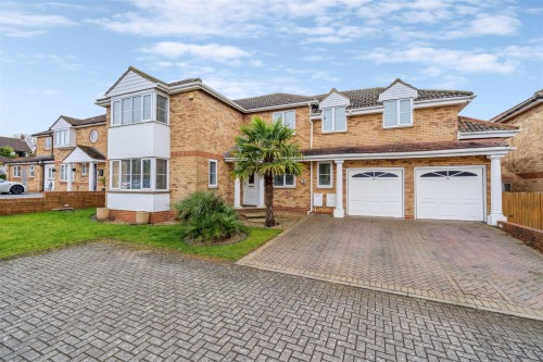 Froxfield Court, Emerson Valley, Milton Keynes - Photo 1
