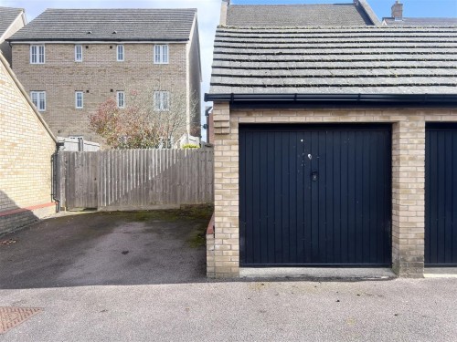 Harlow Crescent, Oxley Park, Milton Keynes - Photo 4