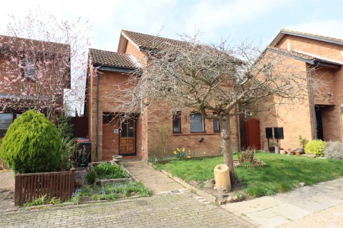 Minton Close, Blakelands, Milton Keynes - Photo 1
