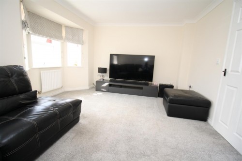 Colossus Way, Bletchley, Milton Keynes - Photo 12