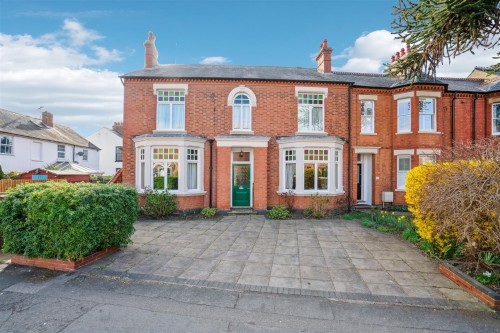 Attractive double fronted façade Attractive double fronted façade