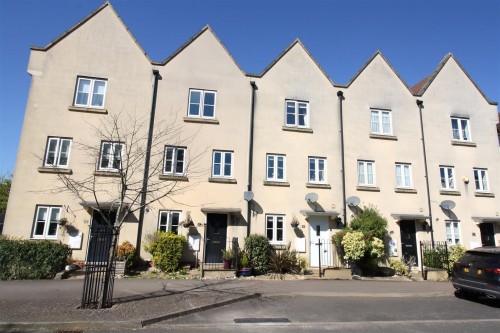 St. Helena Avenue, Newton Leys, Milton Keynes - Photo 1