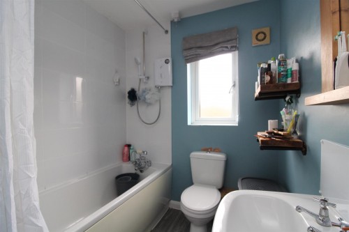 Bathroom.JPG