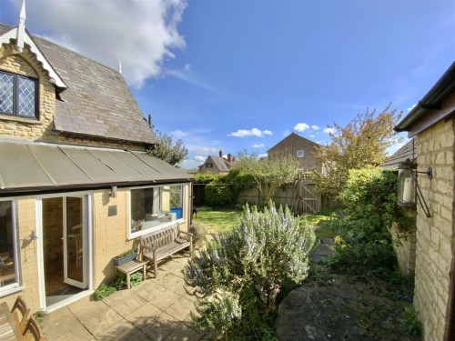 High Street, Potterspury, Towcester - Photo 13