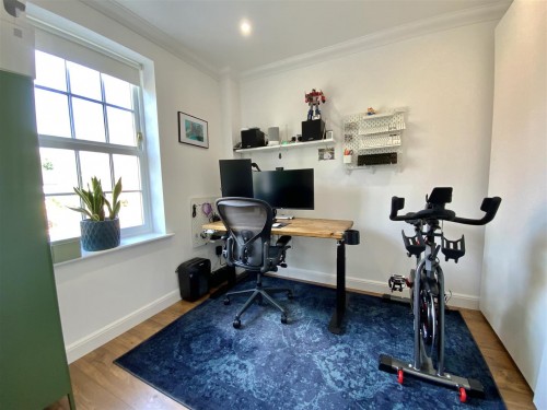 Bedroom 4 (First Floor)