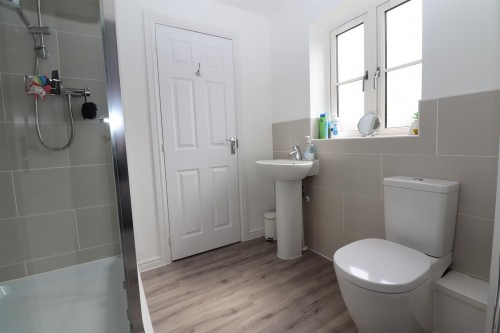 Jack and Jill ensuite shower room