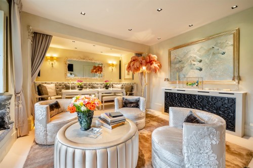 8588477-interior25.jpg
