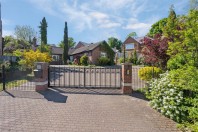 Click the photo for more details of Sevinestone, 1a, Simpson Milton Keynes, Poplar Close, Simpson