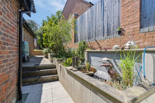 Poplar Close, Simpson, Milton Keynes - Photo 19