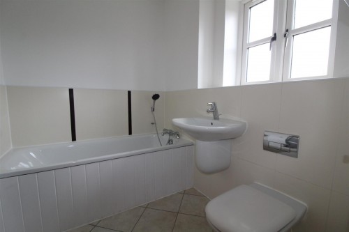 Bathroom.JPG