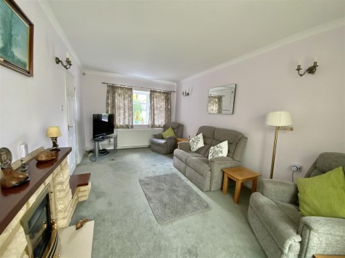 Loughton Road, Bradwell, Milton Keynes - Photo 4