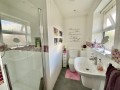 Bedroom 1 - ensuite