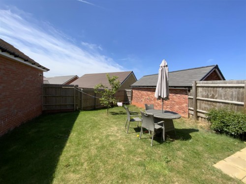 Cooper Croft, Hanslope - Photo 15