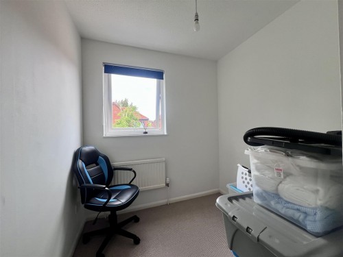 Holliday Close, Crownhill, Milton Keynes - Photo 11