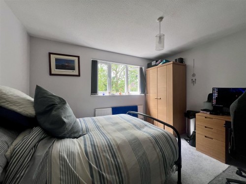Holliday Close, Crownhill, Milton Keynes - Photo 9