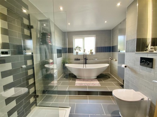 Large Bathroom