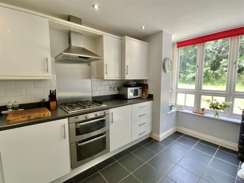 Kitchen/ Breakfast Room Kitchen/ Breakfast Room