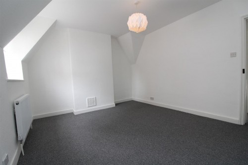 Bedroom 1.JPG