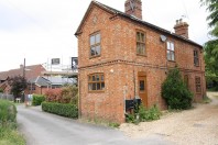 Click the photo for more details of 10, Milton Keynes, Church End