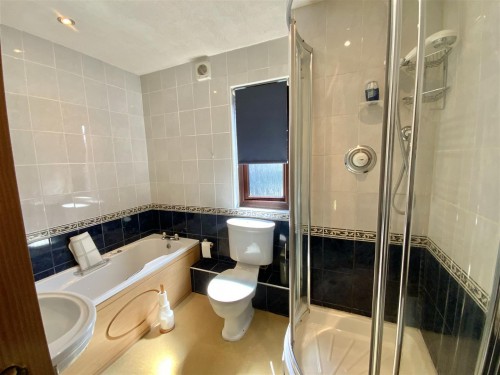Parklands, Great Linford - Photo 11