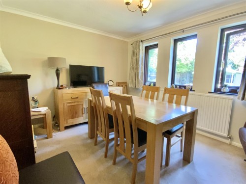 Parklands, Great Linford - Photo 4