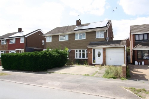 Melrose Avenue, Bletchley, Milton Keynes - Photo 1