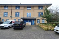 Click the photo for more details of Emberton House, 210e, Milton Keynes, North Row