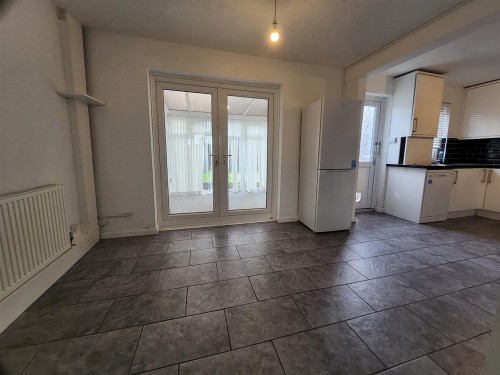 Dining Area.jpg
